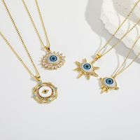 Hip-hop Retro Eye Copper Gold Plated Pendant Necklace In Bulk main image 1