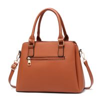 Women's Large All Seasons Pu Leather Vintage Style Handbag main image 4