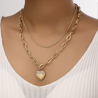 Simple Style Heart Shape Alloy Plating Rhinestones Women's Pendant Necklace main image 3