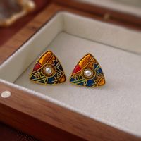 1 Pair Retro Triangle Inlay Alloy Artificial Pearls Ear Studs main image 3