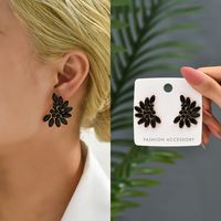 1 Pair Fashion Water Droplets Rhinestone Inlay Zircon Women's Earrings main image 3