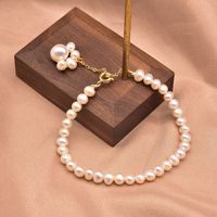 Retro Lady Solid Color Freshwater Pearl Beaded Plating 18k Gold Plated Bracelets sku image 16