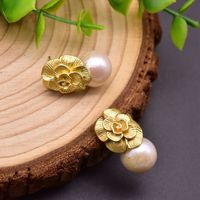 1 Pair Vintage Style Flower Plating Freshwater Pearl Copper 18k Gold Plated Ear Studs main image 5