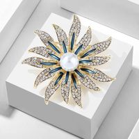 Ig Style Cute Flower Alloy Inlay Rhinestones Women's Brooches main image 2