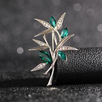 Simple Style Bamboo Flower Alloy Plating Women's Corsage main image 3