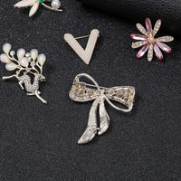 Simple Style Bamboo Flower Alloy Plating Women's Corsage main image 6