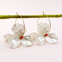 1 Pair Simple Style Commute Flower Plating 304 Stainless Steel Arylic Natural Stone Crystal Beads Gold Plated Drop Earrings main image 4