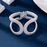 Modern Style Solid Color Alloy Women's Bangle main image 2