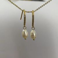 1 Pair Elegant Luxurious Classic Style Oval Asymmetrical Plating Inlay Freshwater Pearl Copper Zircon 14k Gold Plated Drop Earrings sku image 1