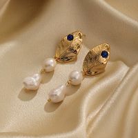 1 Pair Classical Retro Leaf Plating Inlay Copper Resin Freshwater Pearl 18k Gold Plated Drop Earrings main image 4