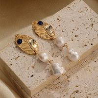 1 Pair Classical Retro Leaf Plating Inlay Copper Resin Freshwater Pearl 18k Gold Plated Drop Earrings main image 2