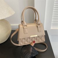 Women's Pu Leather Solid Color Elegant Streetwear Square Flip Cover Shoulder Bag Handbag Crossbody Bag main image 4