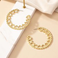 1 Pair Elegant Lady C Shape Heart Shape Plating Hollow Out Alloy 14k Gold Plated Ear Studs main image 3