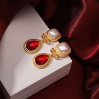 1 Pair Retro Simple Style Water Droplets Plating Inlay Copper Artificial Pearls Glass 18k Gold Plated Drop Earrings main image 4