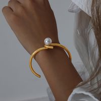 Elegant Solid Color Titanium Steel Plating Inlay Artificial Pearls 18k Gold Plated Bangle main image 6