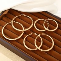 1 Pair Casual Elegant Simple Style Round Plating Copper Gold Plated Hoop Earrings main image 1