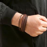 Classique Roche Style Simple Couleur Unie Faux Cuir Alliage Hommes Bracelets Bracelet main image 3