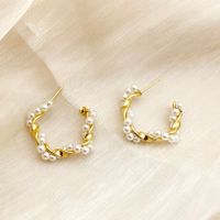 1 Pair Simple Style Commute Twist Beaded Plating 304 Stainless Steel Artificial Pearl Pearl Beads 14K Gold Plated Ear Studs main image 4