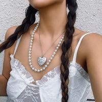 Prinzessin Einfacher Stil Toller Stil Herzform Imitationsperle Legierung Kupfer Frau Halskette Mit Anhänger main image 5