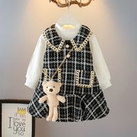 Cute Simple Style Classic Style Grid Front Pocket Bear Cotton Girls Clothing Sets main image 3