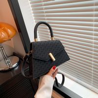 Women's All Seasons Pu Leather Solid Color Classic Style Square Flip Cover Handbag main image 6