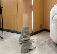 Frau Japanischer Stil Einfarbig Polyacrylnitril-faser Crew Socken Ein Paar sku image 4