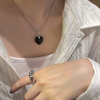 Modern Style Heart Shape Glass Titanium Steel Polishing Necklace main image 3