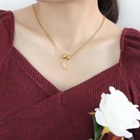 304 Stainless Steel 18K Gold Plated Simple Style Moon Pendant Necklace sku image 1