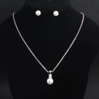 Neuer Exquisiter Perlen Anzug Silber Galvani Sierte O-kette Streifen Perlen Anhänger Tägliche Halskette Ohrring Set sku image 1