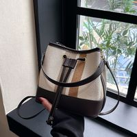 Women's Medium All Seasons Canvas Color Block Classic Style Cylindrical String Bucket Bag main image 3