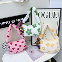 Women's Small Summer Velvet Flower Classic Style Pillow Shape Zipper Shoulder Bag main image 2