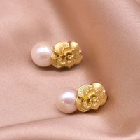 1 Pair Vintage Style Flower Plating Freshwater Pearl Copper 18k Gold Plated Ear Studs sku image 1