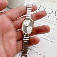 Casual Oval Buckle Quartz Women's Watches main image 2