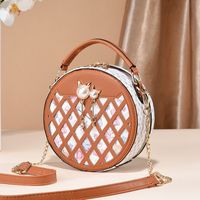 Women's Small All Seasons Pu Leather Color Block Classic Style Round Zipper Shoulder Bag sku image 4