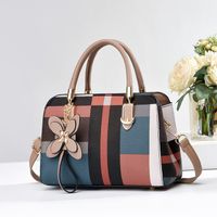 Women's Large All Seasons Pu Leather Color Block Classic Style Square Zipper Tote Bag sku image 1