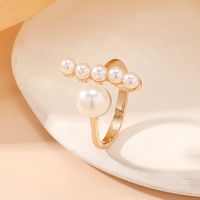 Wholesale Jewelry Elegant Pearl Alloy Gold Plated Asymmetrical Rings main image 3