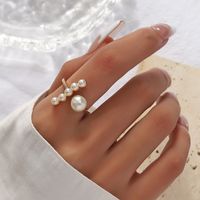 Wholesale Jewelry Elegant Pearl Alloy Gold Plated Asymmetrical Rings main image 1