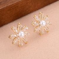 1 Pair Simple Style Snowflake Plating Inlay Copper Crystal Pearl 14k Gold Plated Ear Studs main image 2