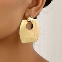 1 Pair Exaggerated Simple Style Rectangle Plating Hollow Out Metal Drop Earrings main image 1