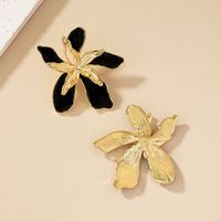 1 Paar Einfacher Stil Klassischer Stil Blume Überzug Metall Vergoldet Ohrstecker main image 4