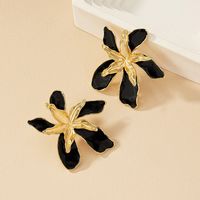 1 Pair Simple Style Classic Style Flower Plating Metal Gold Plated Ear Studs main image 5