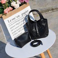 Women's All Seasons Pu Leather Solid Color Checkered Streetwear Bucket Open Handbag sku image 2