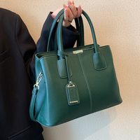 Women's Pu Leather Solid Color Elegant Square Magnetic Buckle Handbag Square Bag main image 5