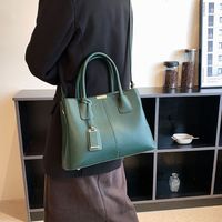 Women's Pu Leather Solid Color Elegant Square Magnetic Buckle Handbag Square Bag sku image 4