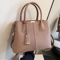 Women's Pu Leather Solid Color Elegant Square Magnetic Buckle Handbag Square Bag main image 3