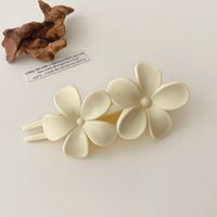 Simple Style Solid Color Flower Plastic Hair Clip sku image 2