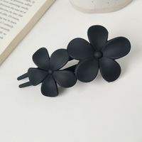 Simple Style Solid Color Flower Plastic Hair Clip sku image 1