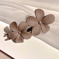 Sweet Flower Resin Handmade Three-dimensional Hair Clip sku image 1