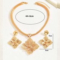 Elegant Flower Iron Plating Hollow Out Wedding Season Women's Earrings Necklace main image 2