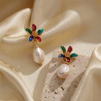 1 Paar Ethnischer Stil Blume Überzug Inlay Kupfer Perle 18 Karat Vergoldet Tropfenohrringe main image 2